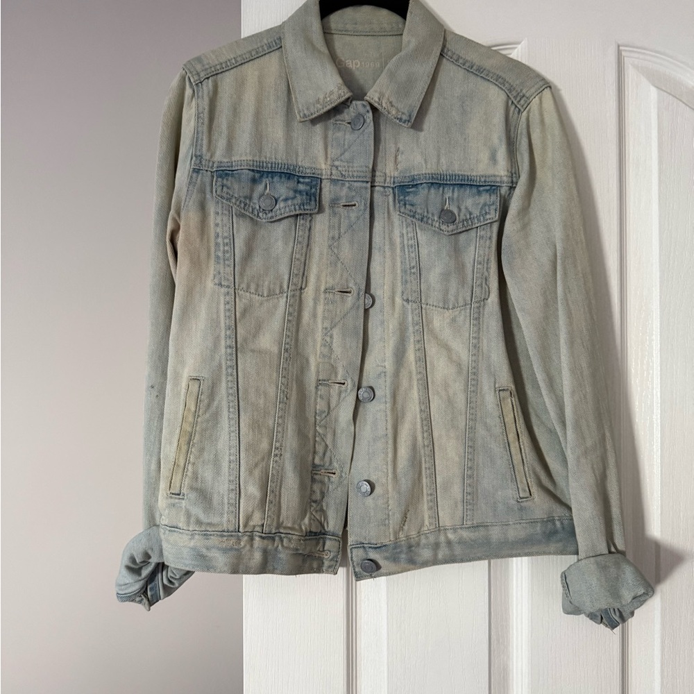 GAP Vintage Light Wash Denim Jacket - Women's Casual Jean Coat